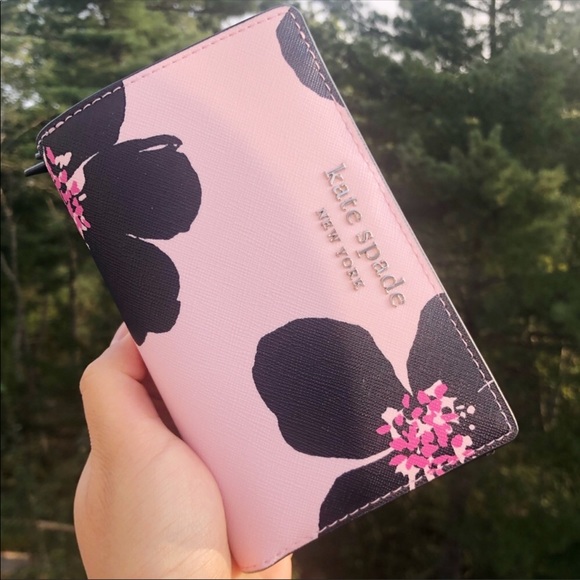 NWT๐๐Kate Spade Grand Flora Pocket Tote & Wallet - Picture 14 of 14